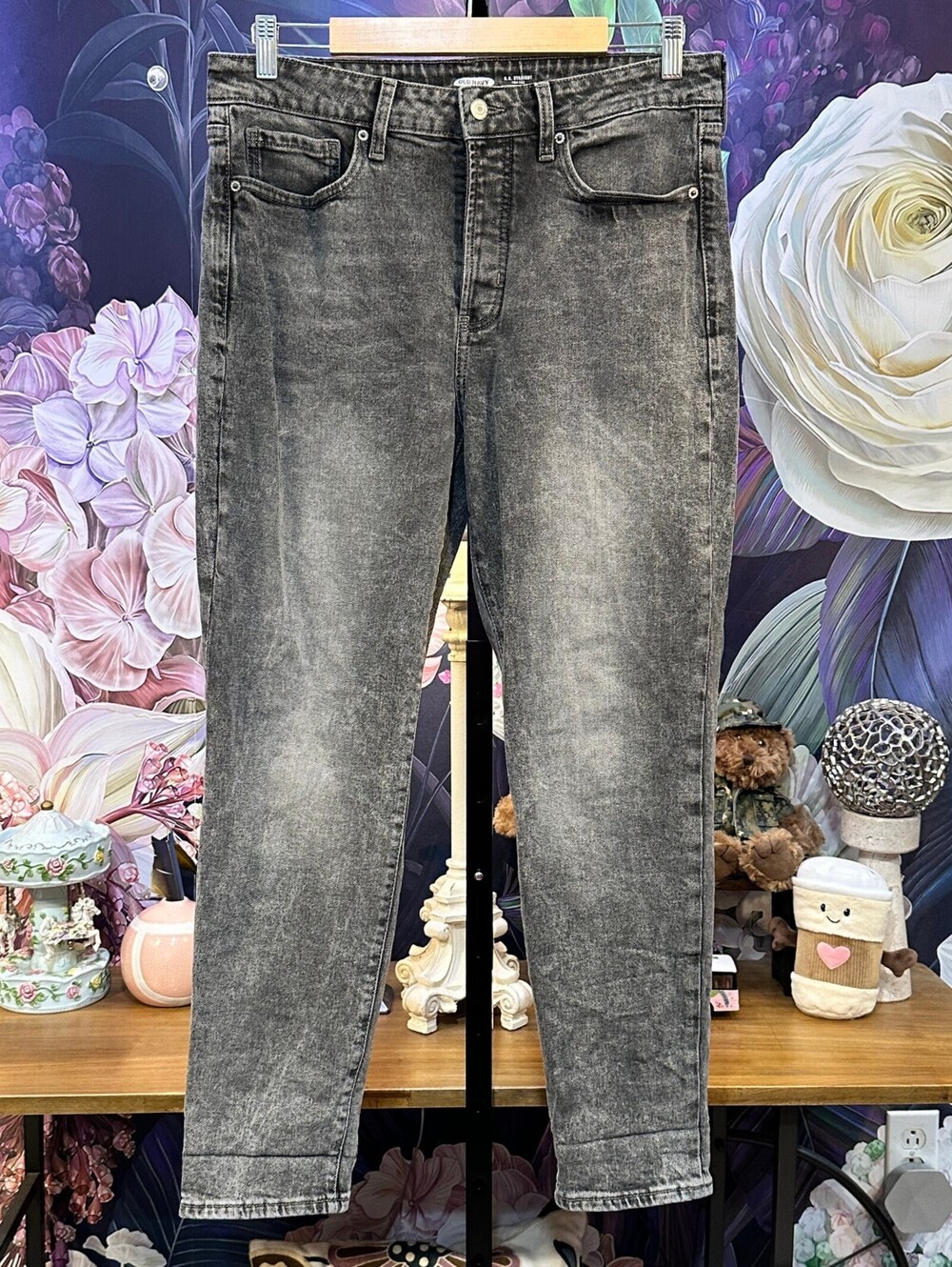 Old Navy 10 Jeans Grunge Streetwear Casual Minimalist Straight Leg Washed Finish